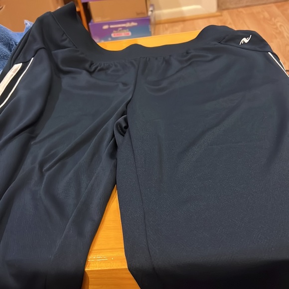 Exercise shorts/capris - Picture 6 of 7